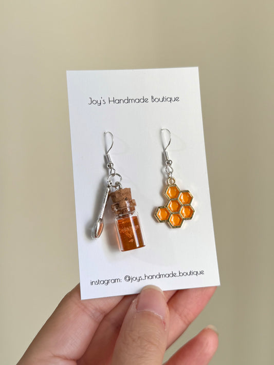 Honey jar and honeycomb charm Earrings
