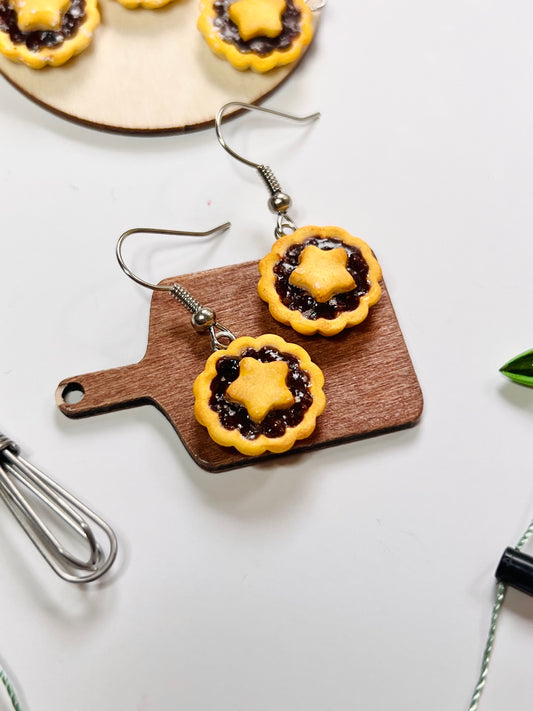 Christmas Mince Pie Earrings | Handmade from polymer clay