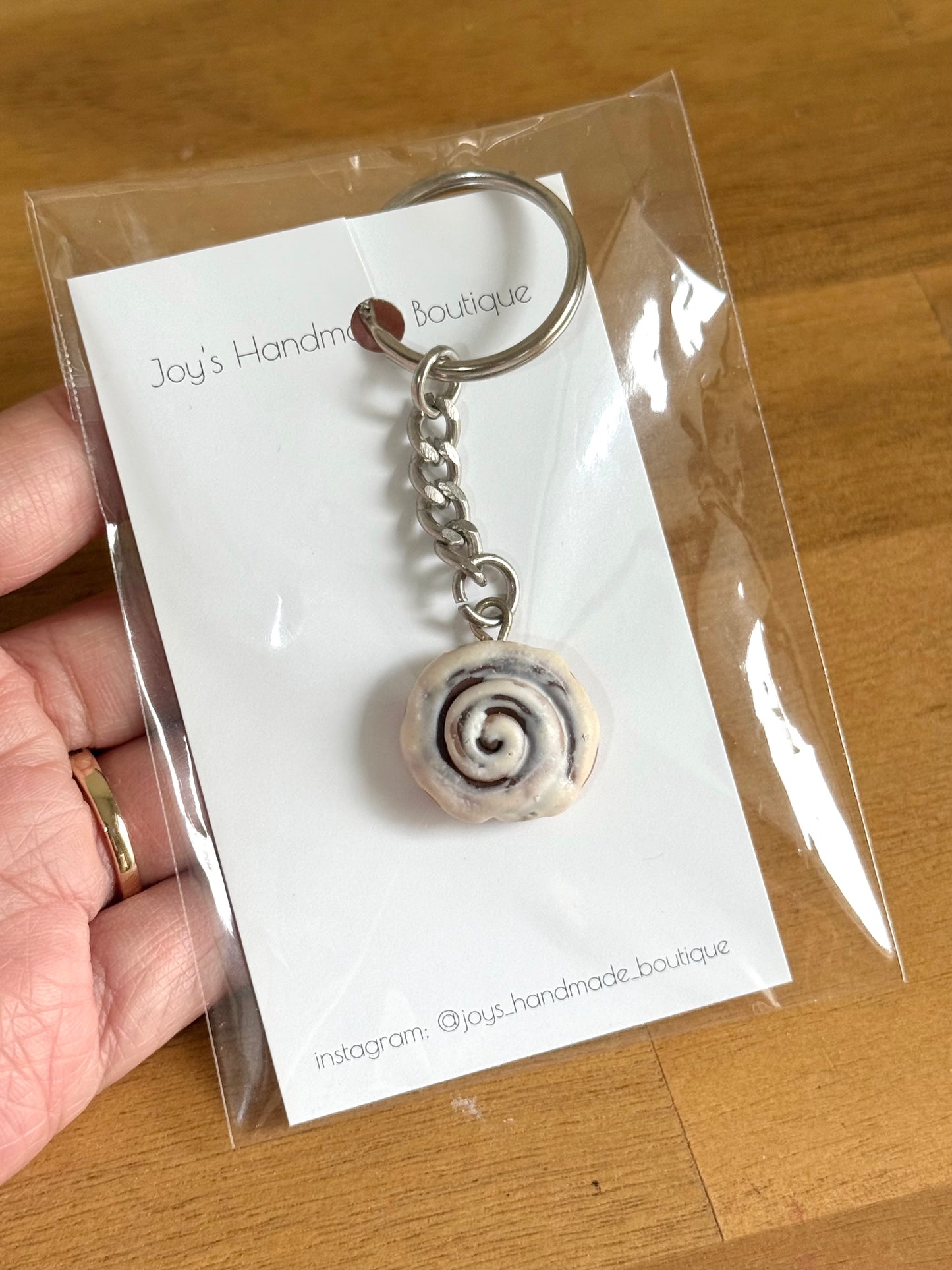 Cinnamon Scroll Keychain (seconds)